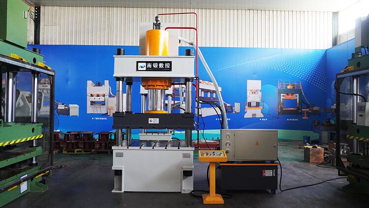 300t Chinese automatic 4 column steel forming hydraulic cold press machine price 300 ton