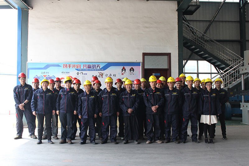 Nadun 500t Hydraulic Press with Heating Plate for Metal Hot Forming supplier