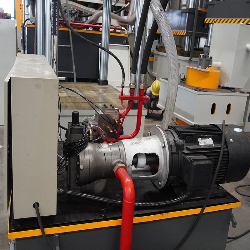 Manufacturer Direct Sale of 315 Tons Three-Beam Four-Column Hydraulic Press manufacture