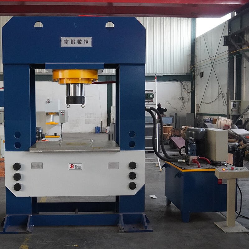 Nadun 400T Gantry Hydraulic Press Machine With Movable Worktable