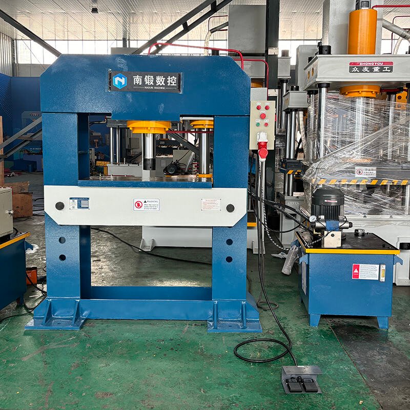 Movable Worktable Nadun 100T Gantry Hydraulic Press Machine