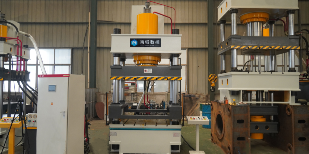 Customized hydraulic press