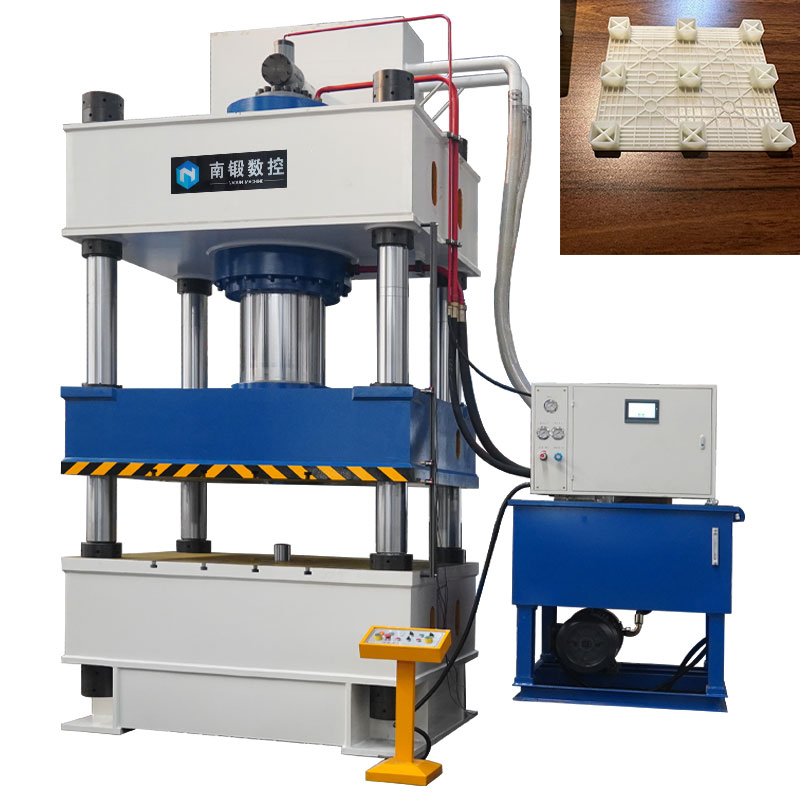 Hydraulic Press for Eco-Friendly Plastic Pallets (2).png