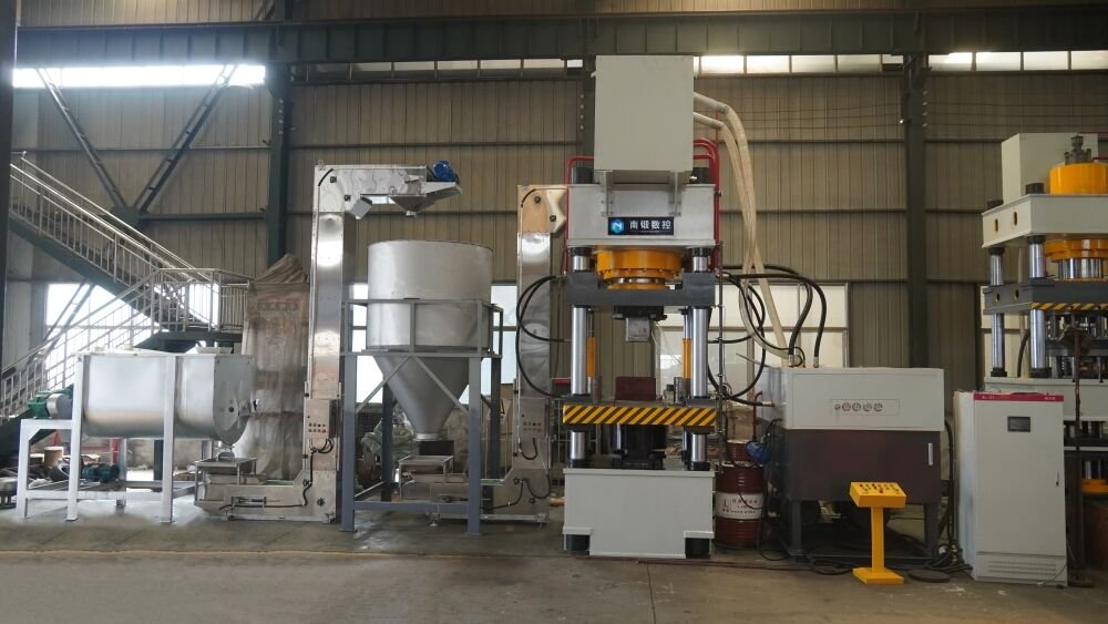 Salt Block Making Machine With Production Line Animal Mineral Salt Licking Blocks Hydraulic Press (2).jpg