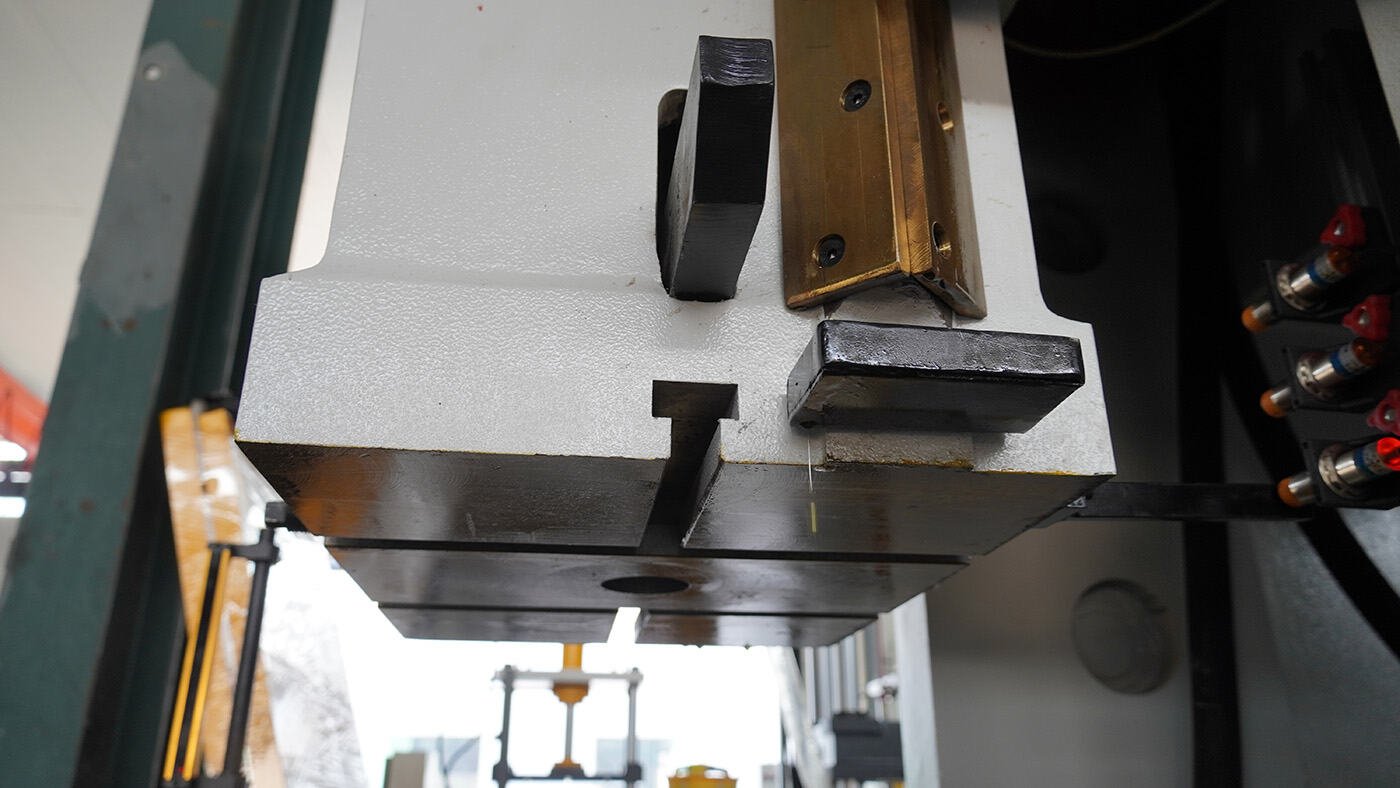 125 ton electric hydraulic hole punching tool hole press machine hydraulic for steel factory