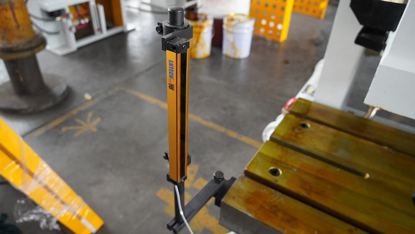 125 ton electric hydraulic hole punching tool hole press machine hydraulic for steel supplier