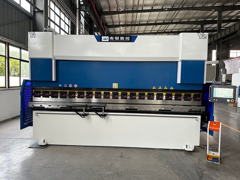 Nadun 300T3200 Electro-hydraulic press brake machine
