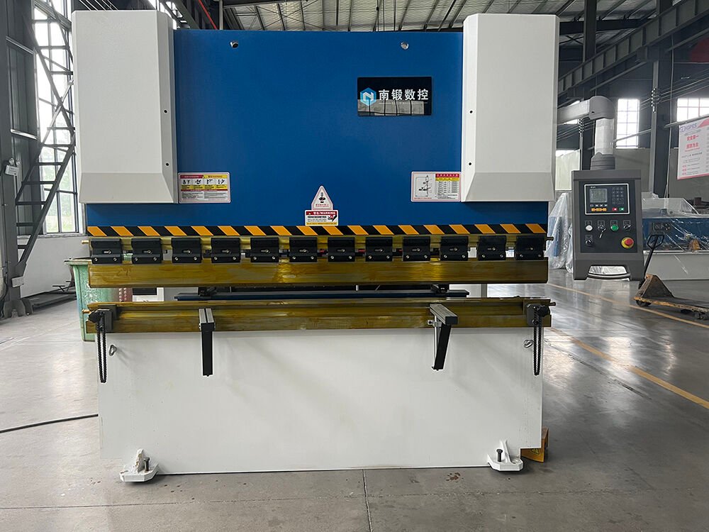 Nadun 125T*2500mm (NC) hydraulic press brake